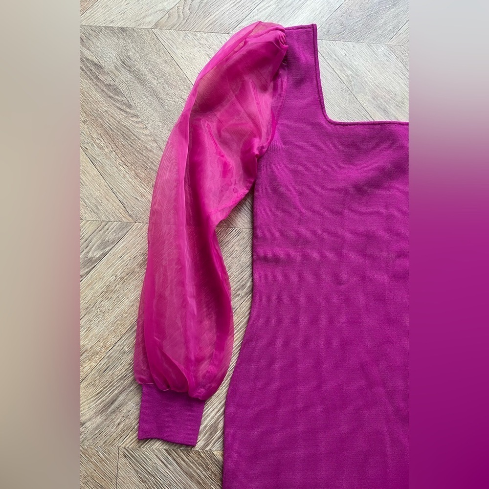 NEW HOUSE OF HARLOW - Bodycon Dress with Sheer Sleeves - Picture 12 of 16
